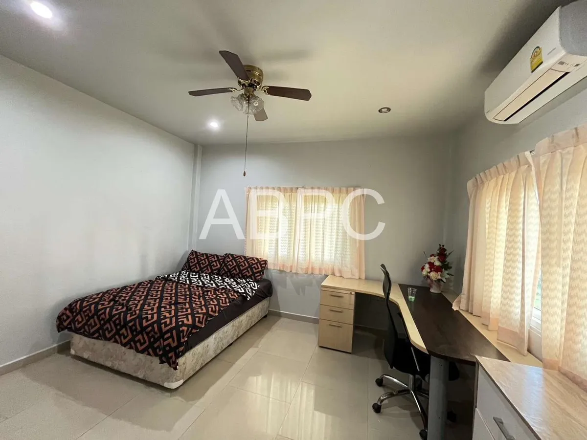 3 Bedrooms 3 Bathrooms in Mapprachan photo 6