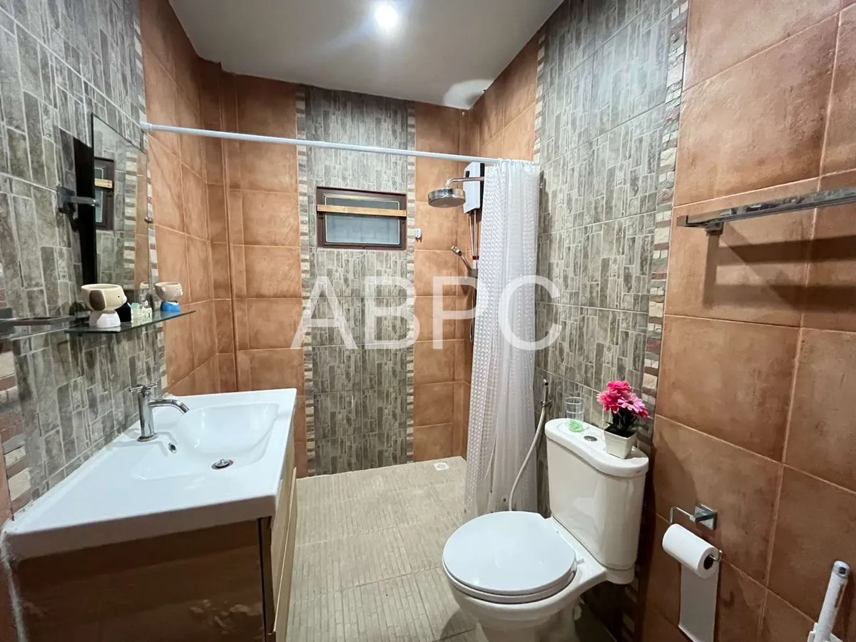 3 Bedrooms 3 Bathrooms in Mapprachan photo 9