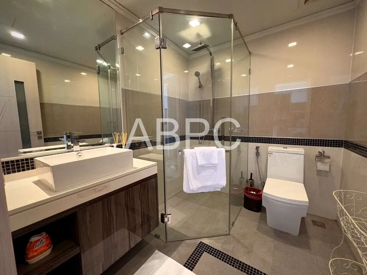 Panorama Seaview 3 bedrooms 4 bathrooms with Private Elevator in Wongamat photo 7