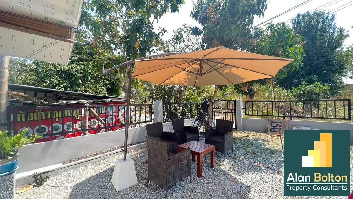 3 Bedrooms 2 Bathrooms in East Pattaya photo 7