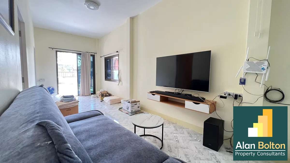 3 Bedrooms 2 Bathrooms in East Pattaya photo 2
