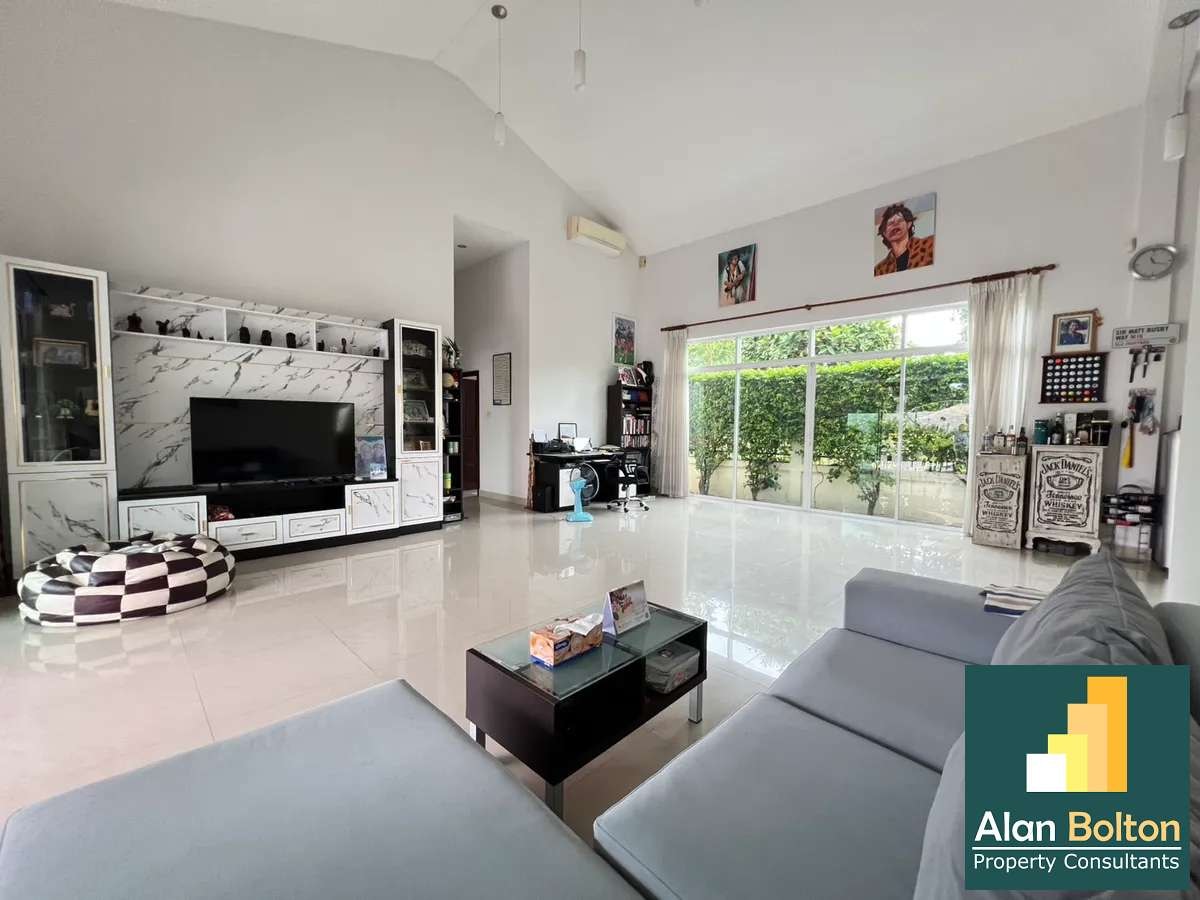 Beautiful Private Pool Villa 3 Bedroom 2 Bathroom in Huay Yai photo 5
