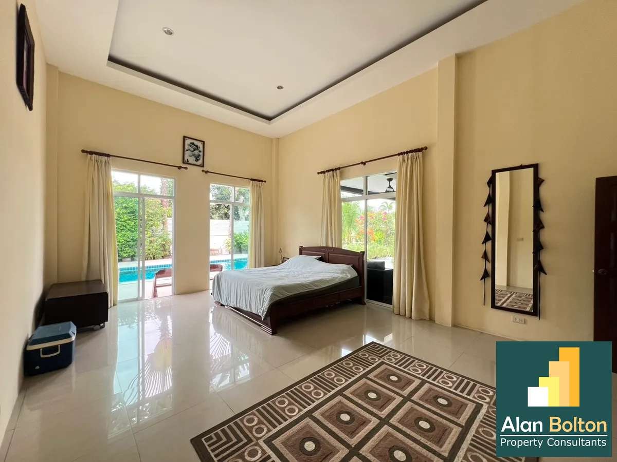Beautiful Private Pool Villa 3 Bedroom 2 Bathroom in Huay Yai photo 4