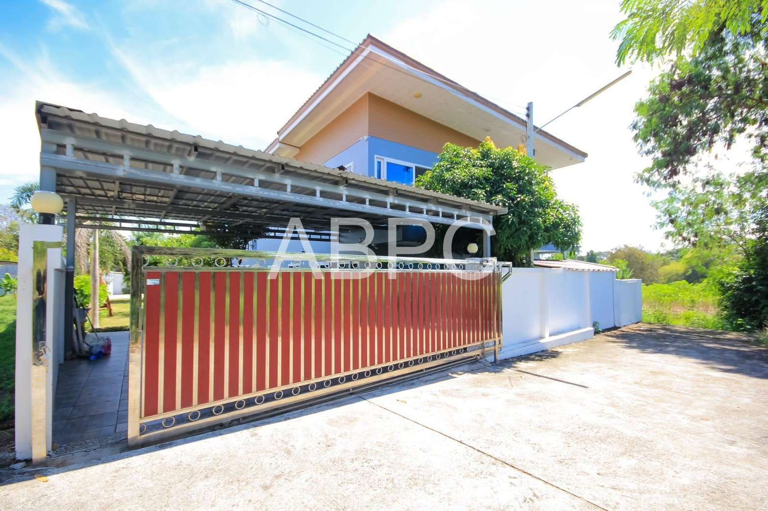 5 Bedrooms 5 Bathrooms in Huay Yai