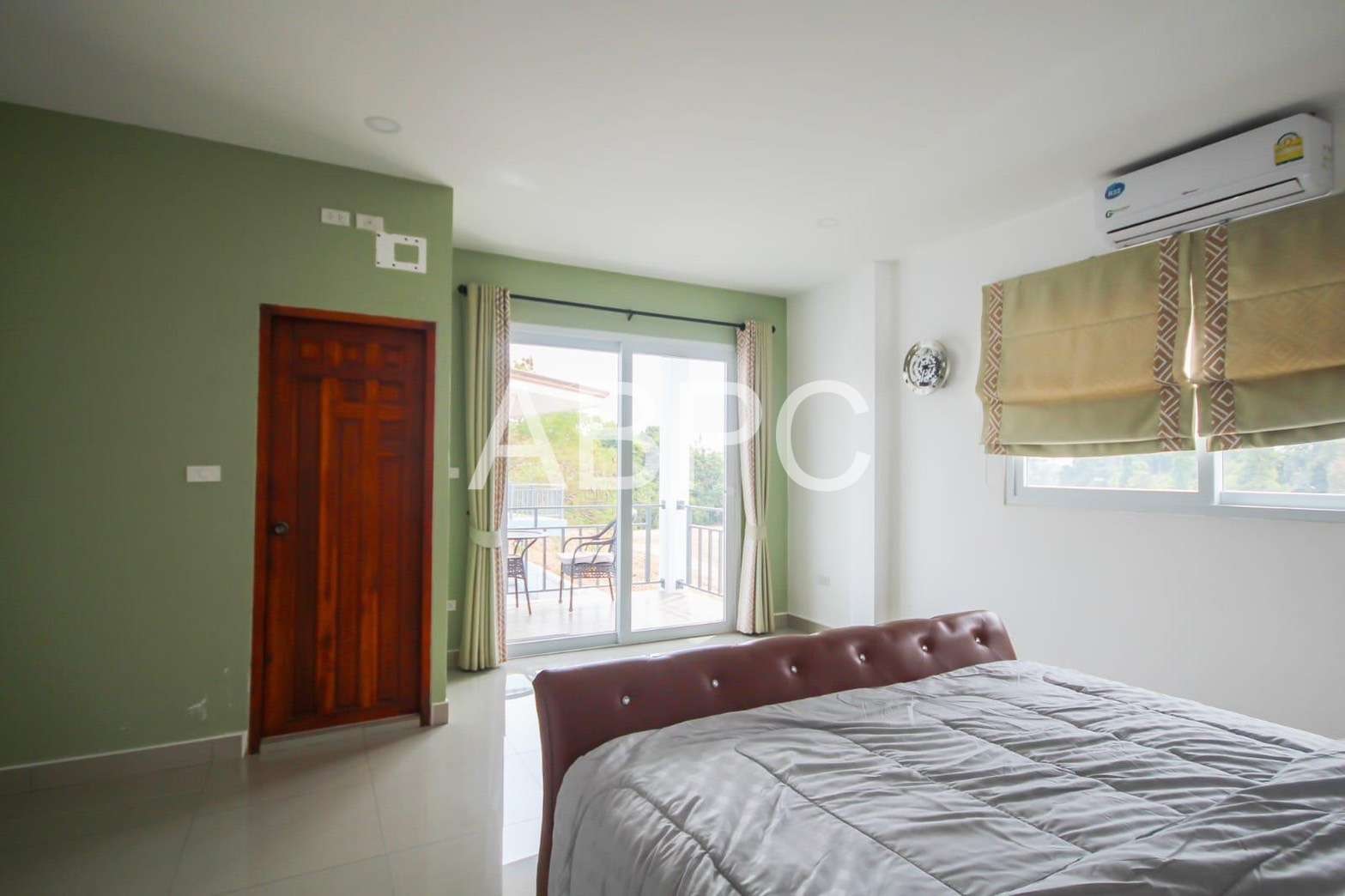 5 Bedrooms 5 Bathrooms in Huay Yai photo 4