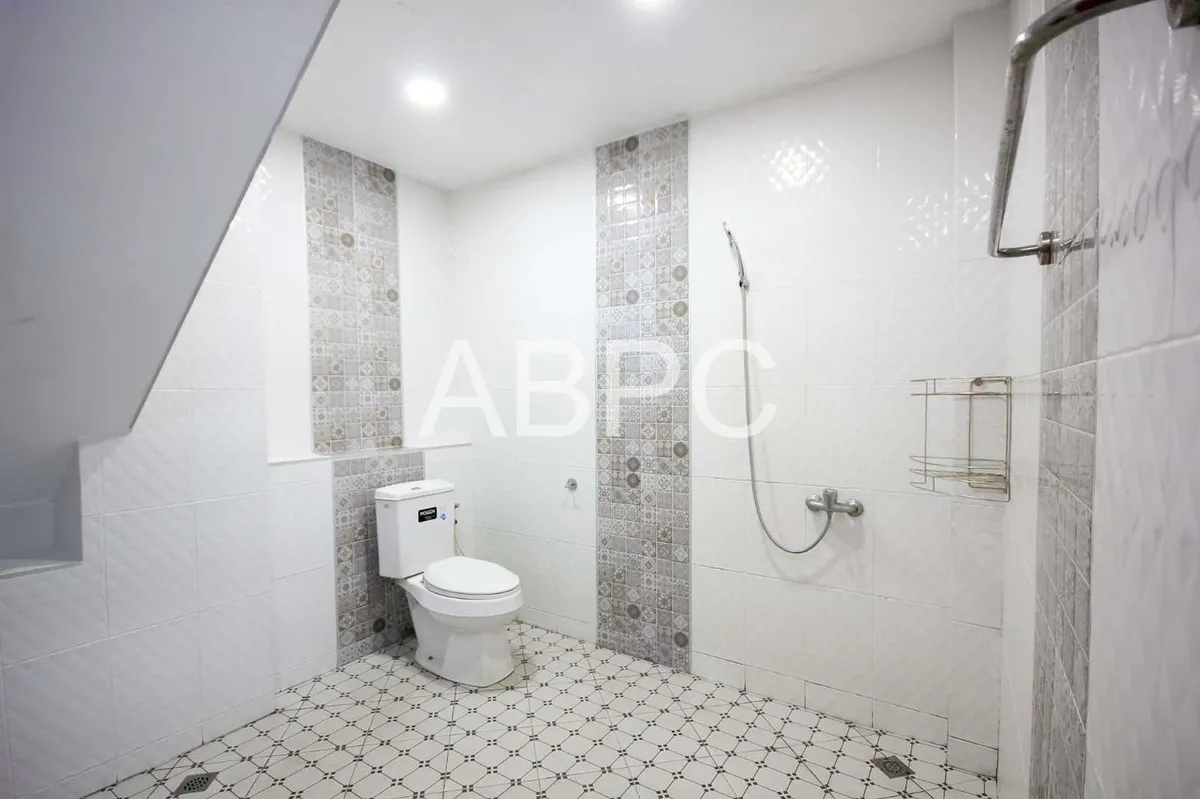 5 Bedrooms 5 Bathrooms in Huay Yai photo 3