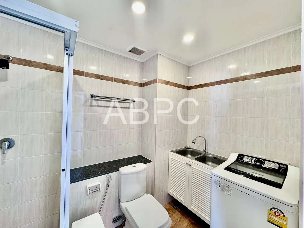 Metro Jomtine Condo Duplex photo 15