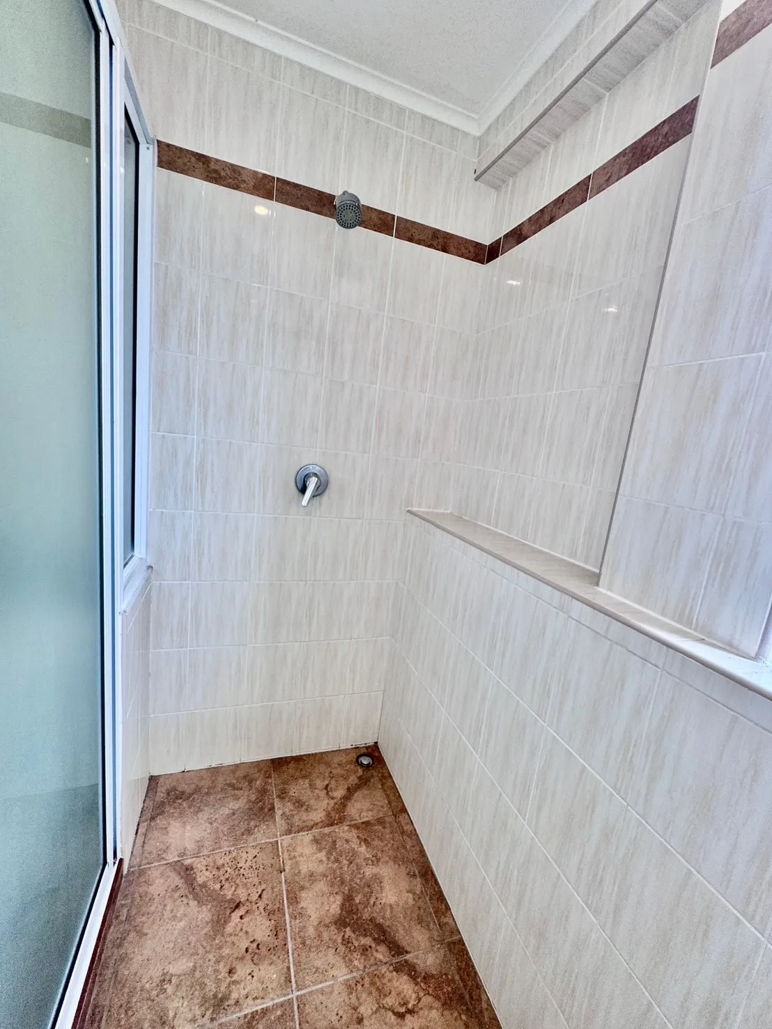 2 Bedroom Duplex Condo - Metro photo 24