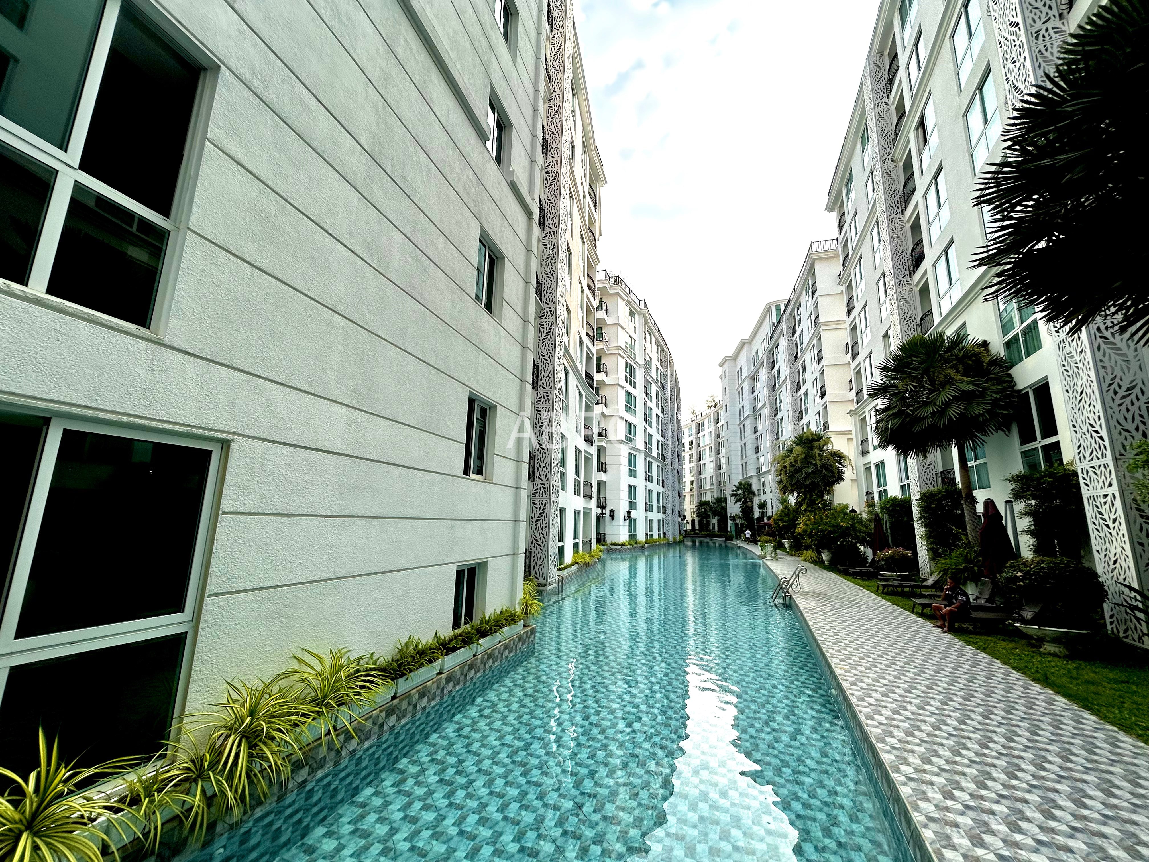 Studio Condo in South Pattaya - Olympus City Garden photo 10