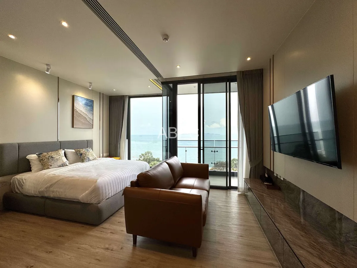 Ocean View Studio 1 Bathroom in Wongamat