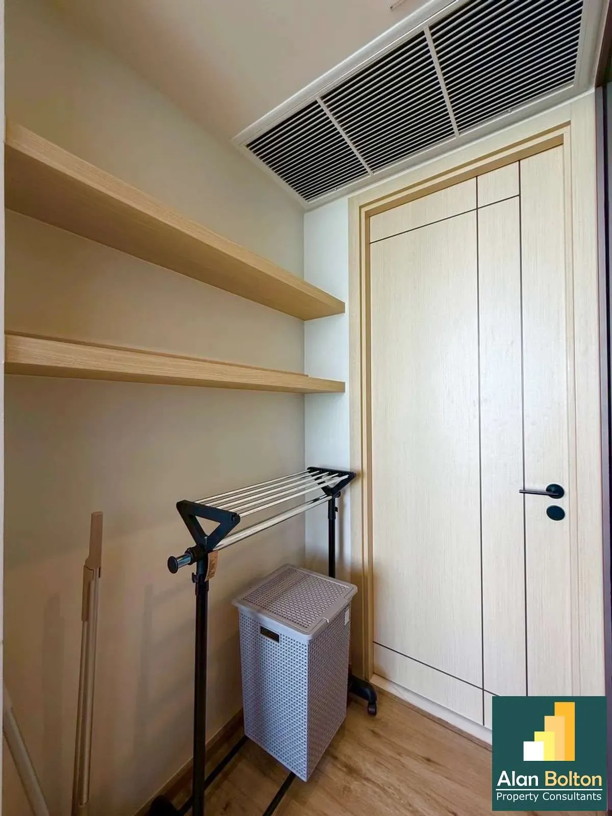 Ocean View Studio 1 Bathroom in Wongamat photo 4