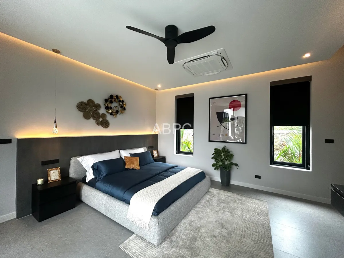 Stunning 4 Bedroom 4 Bathroom House in Mabprachan photo 5