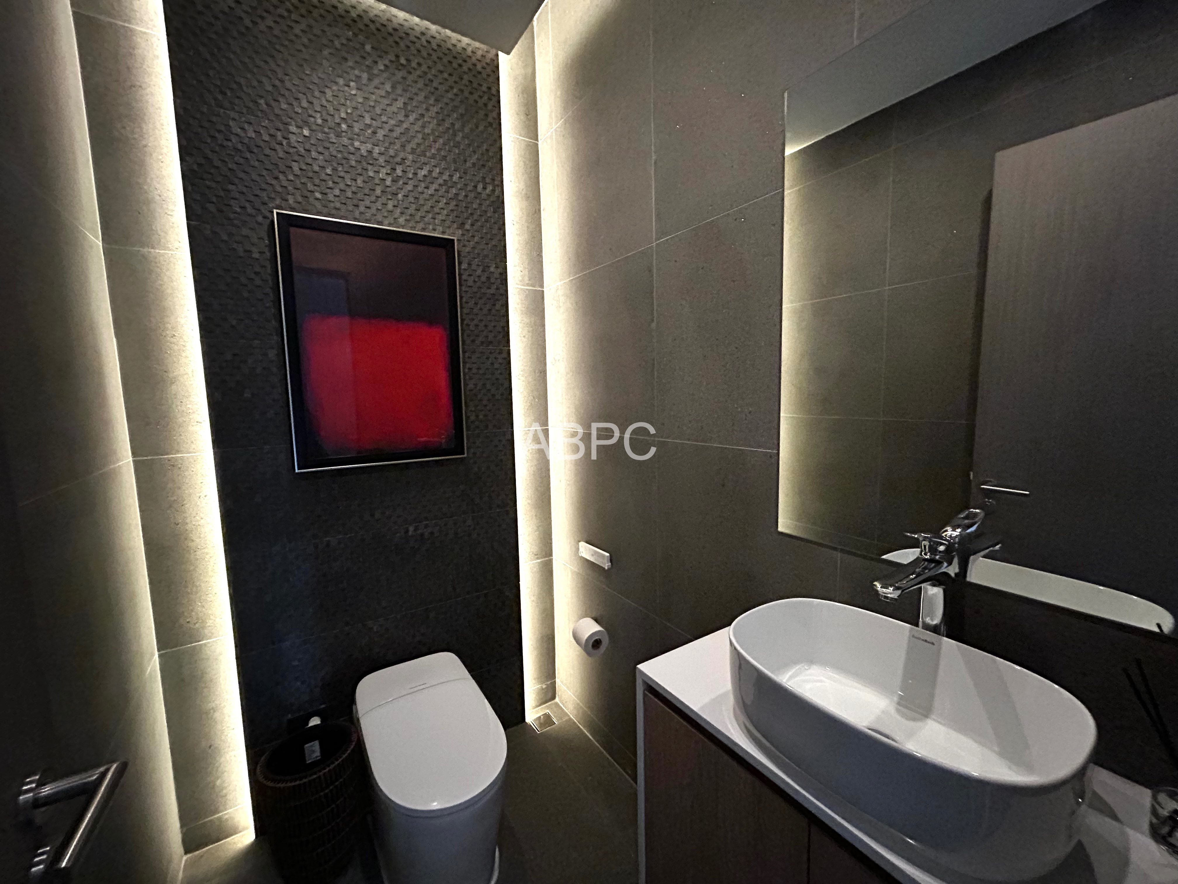 Stunning 4 Bedroom 4 Bathroom House in Mabprachan photo 12