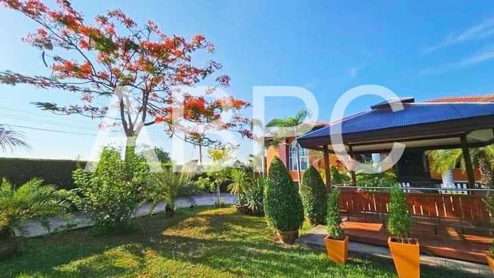 5 Bedrooms 6 Bathrooms Estate  in East Pattaya photo 19