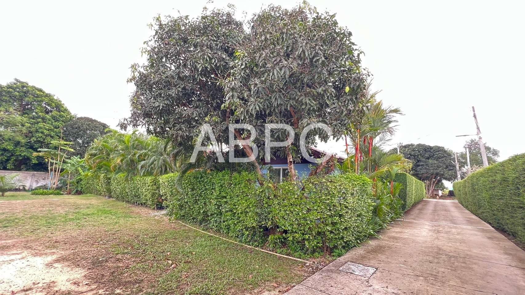 5 Bedrooms 6 Bathrooms Estate  in East Pattaya photo 20