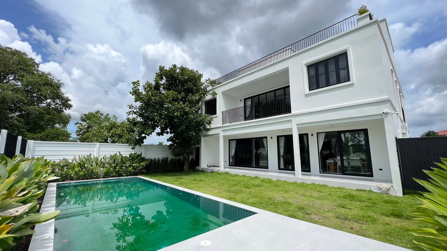 4 Bedrooms 6 Bathrooms House in East Pattaya - Highgrove Villas photo 16