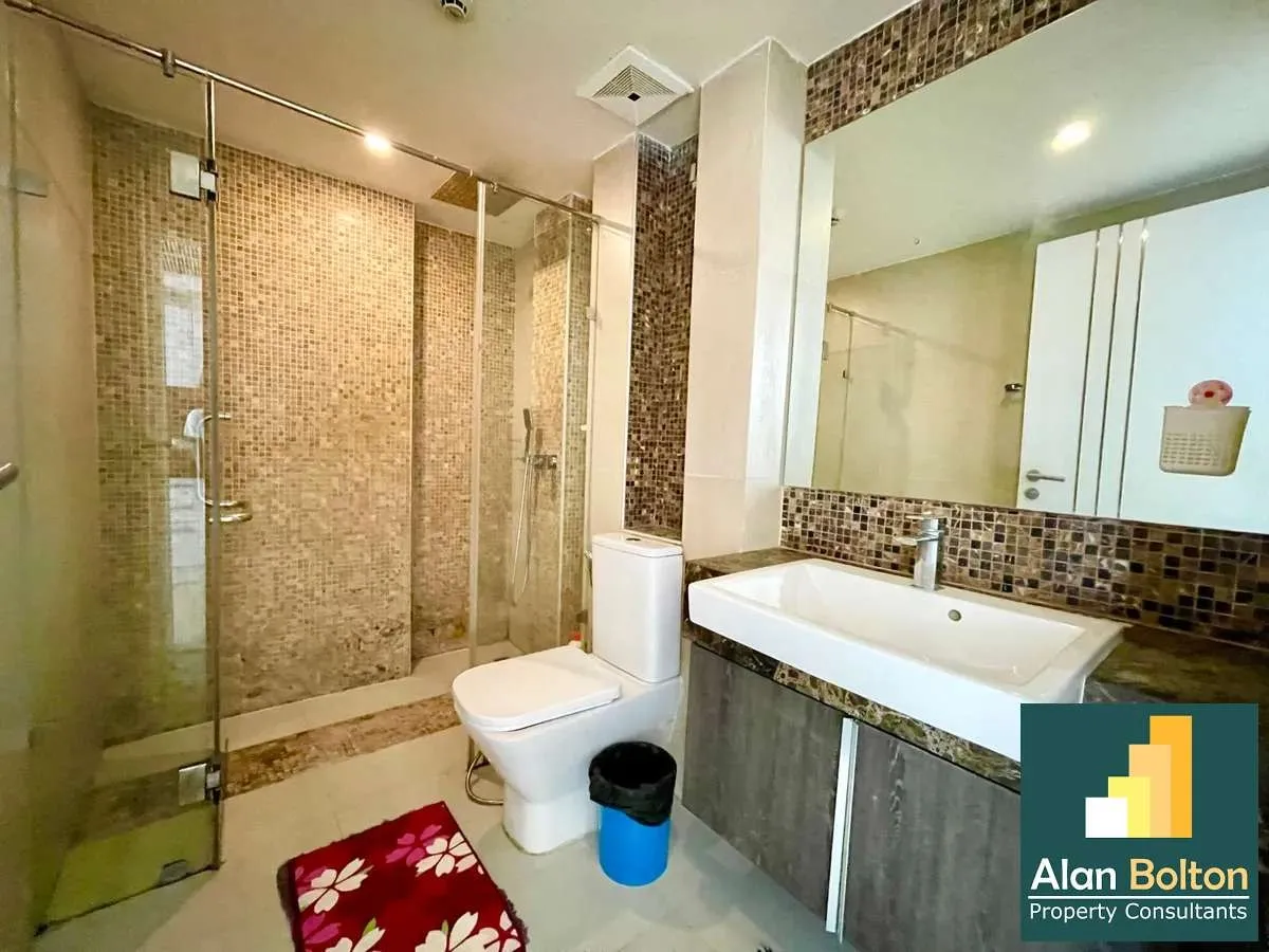 Studio 1 Bathroom in Central Pattaya photo 5