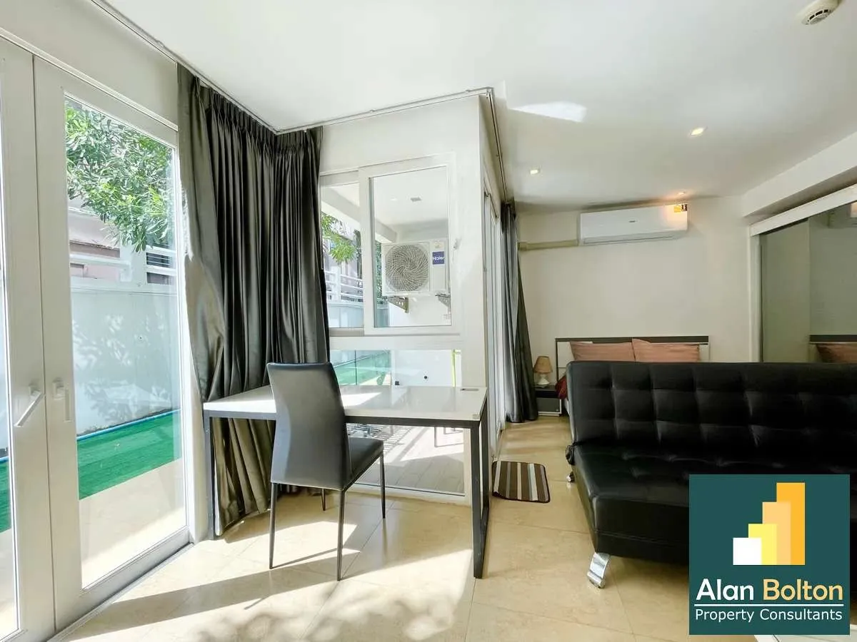 Studio 1 Bathroom in Central Pattaya photo 10