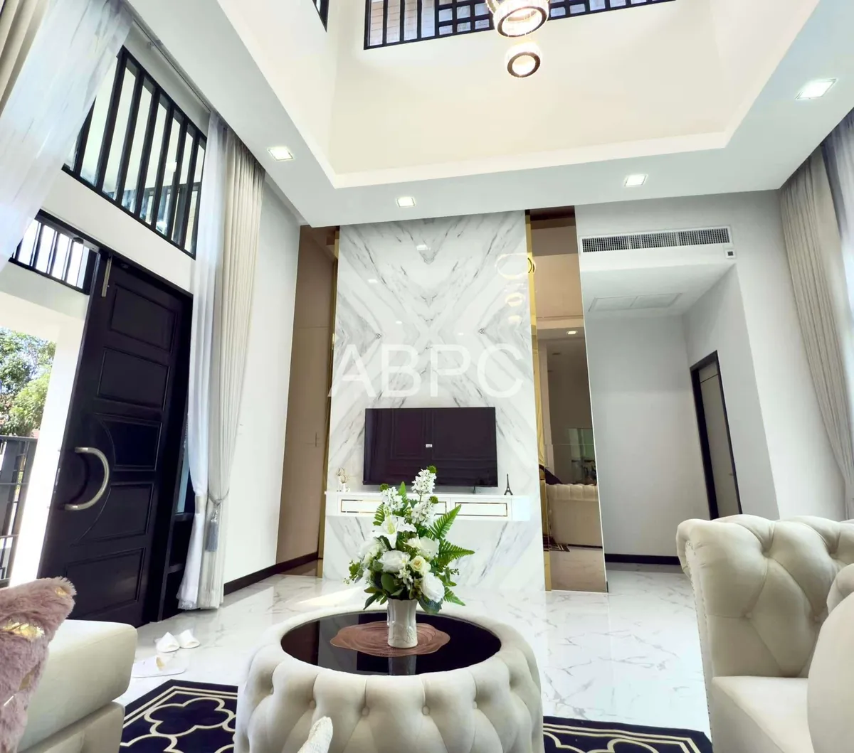 Pool Villa For Sale in East Pattaya photo 13