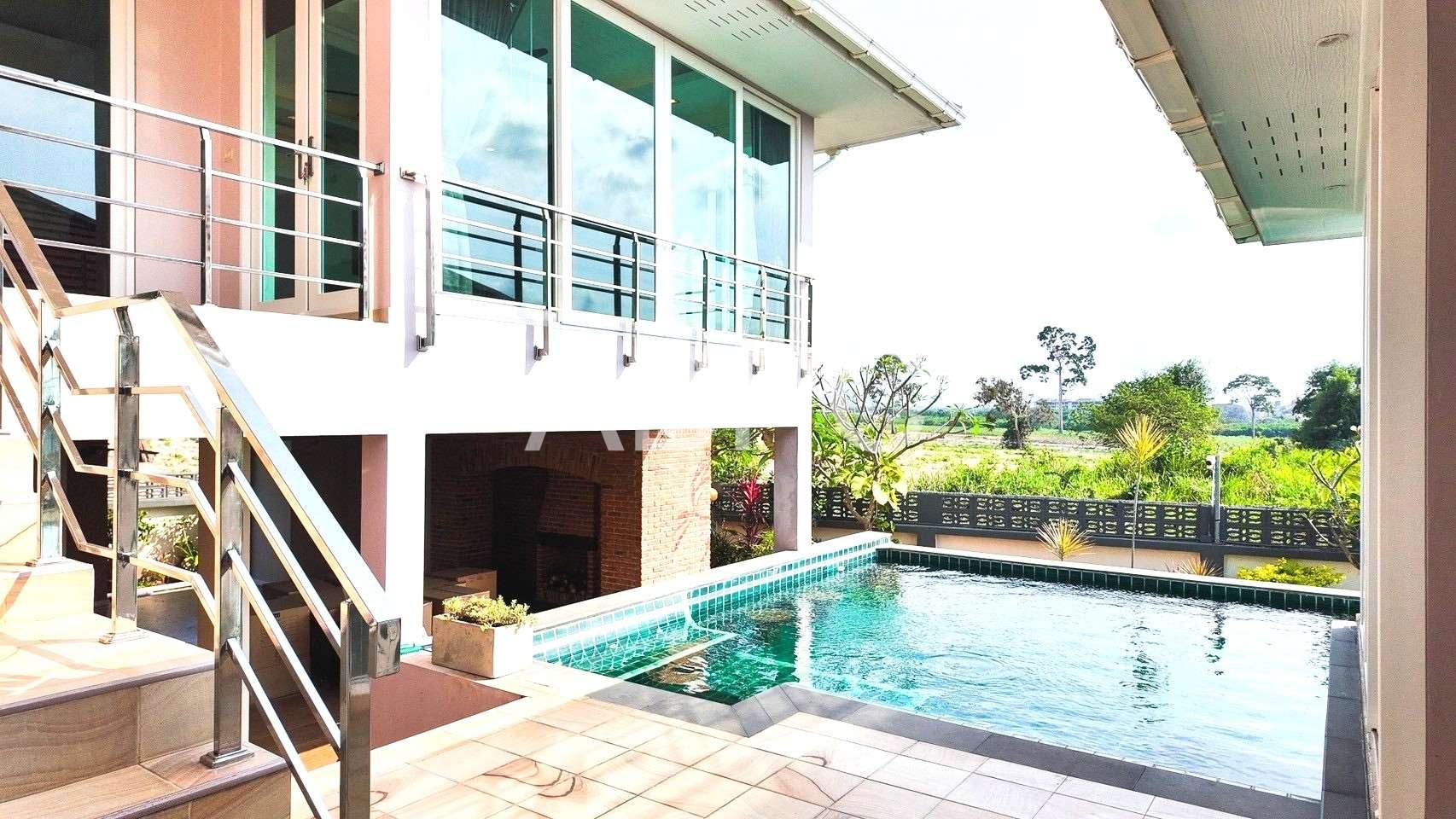 Private House close to the beach Bangsarey 4 Bedroom 5 Bathroom photo 7