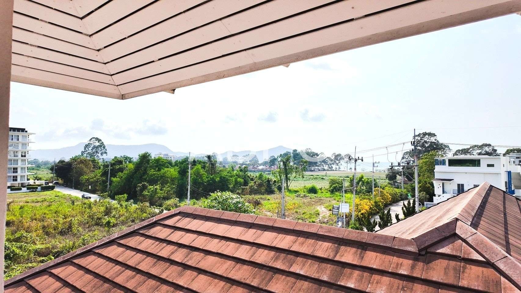 Private House close to the beach Bangsarey 4 Bedroom 5 Bathroom photo 6