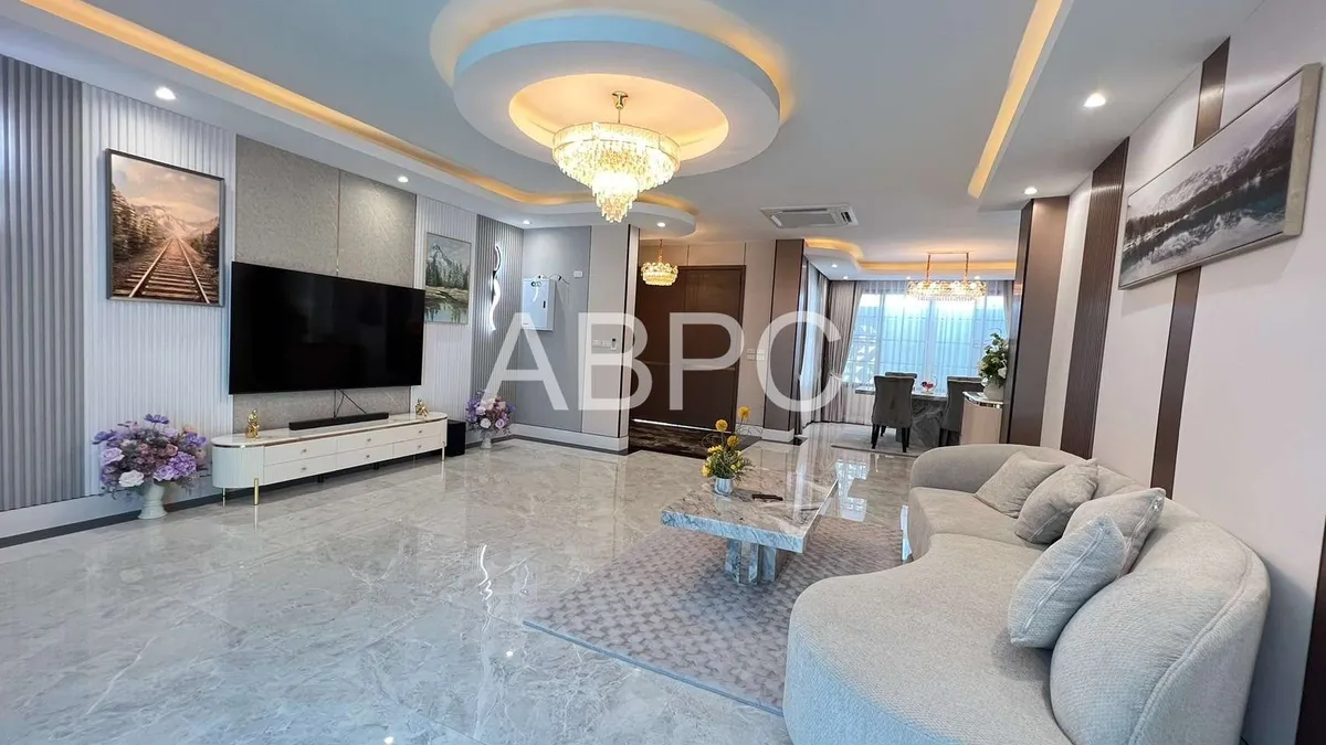 MODERN LUXURY 3 Bedrooms 4 Bathrooms in East Pattaya photo 9