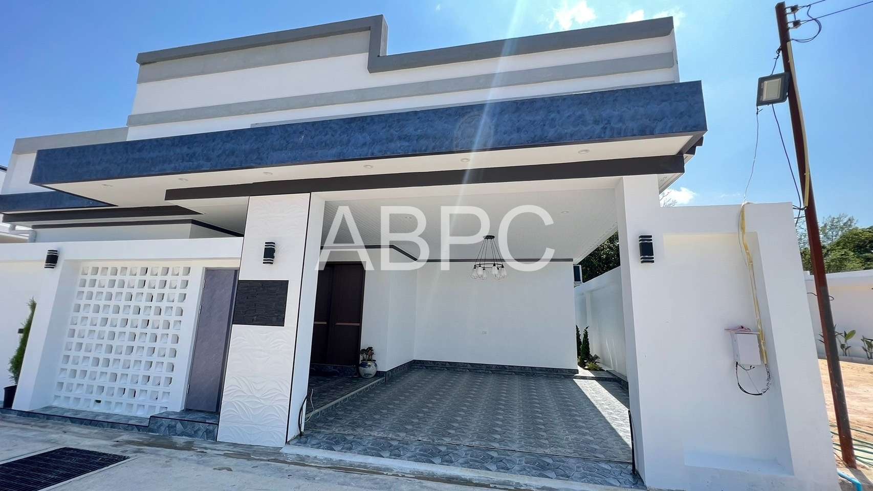 MODERN LUXURY 3 Bedrooms 4 Bathrooms in East Pattaya photo 8