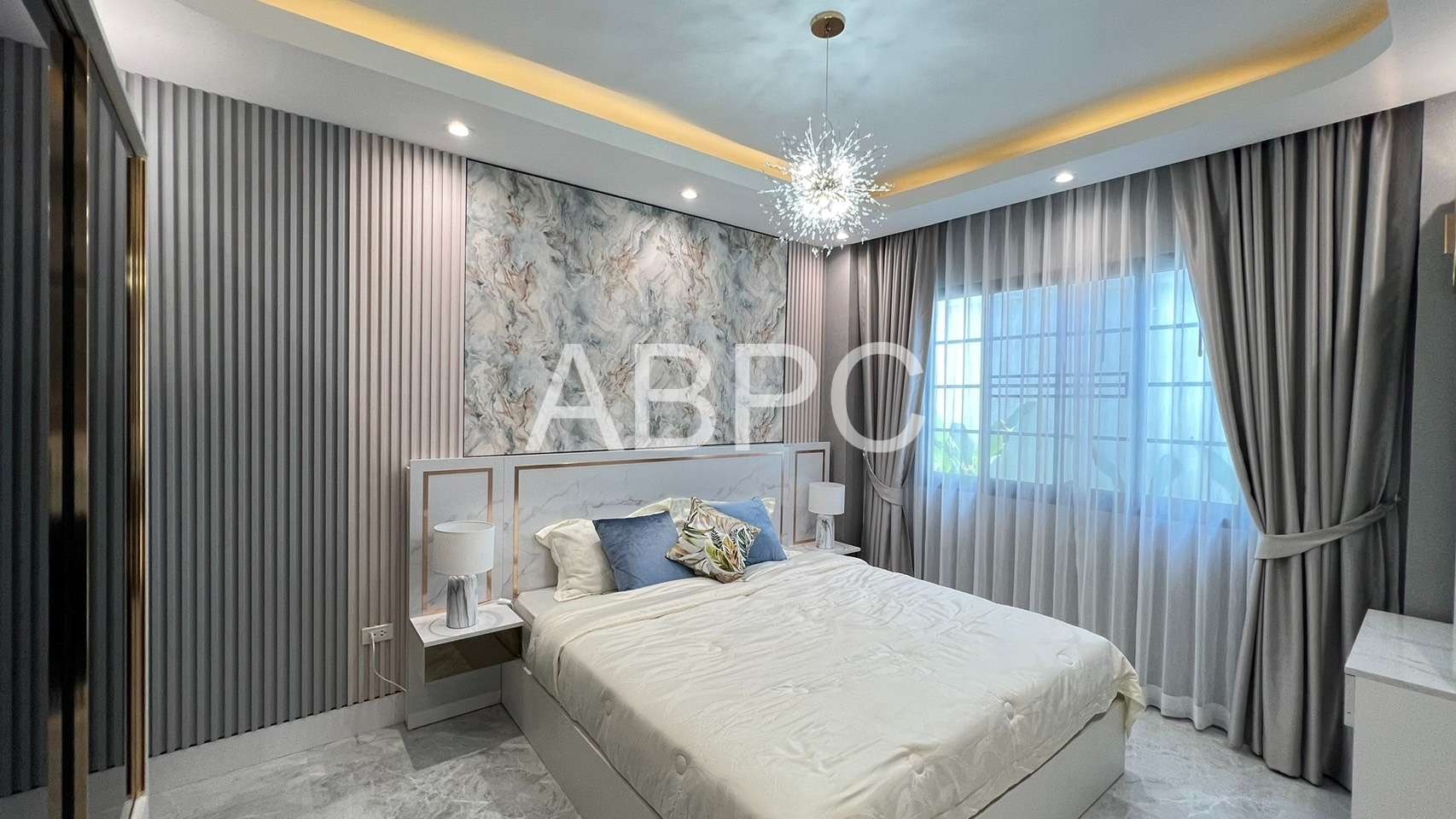 MODERN LUXURY 3 Bedrooms 4 Bathrooms in East Pattaya photo 5