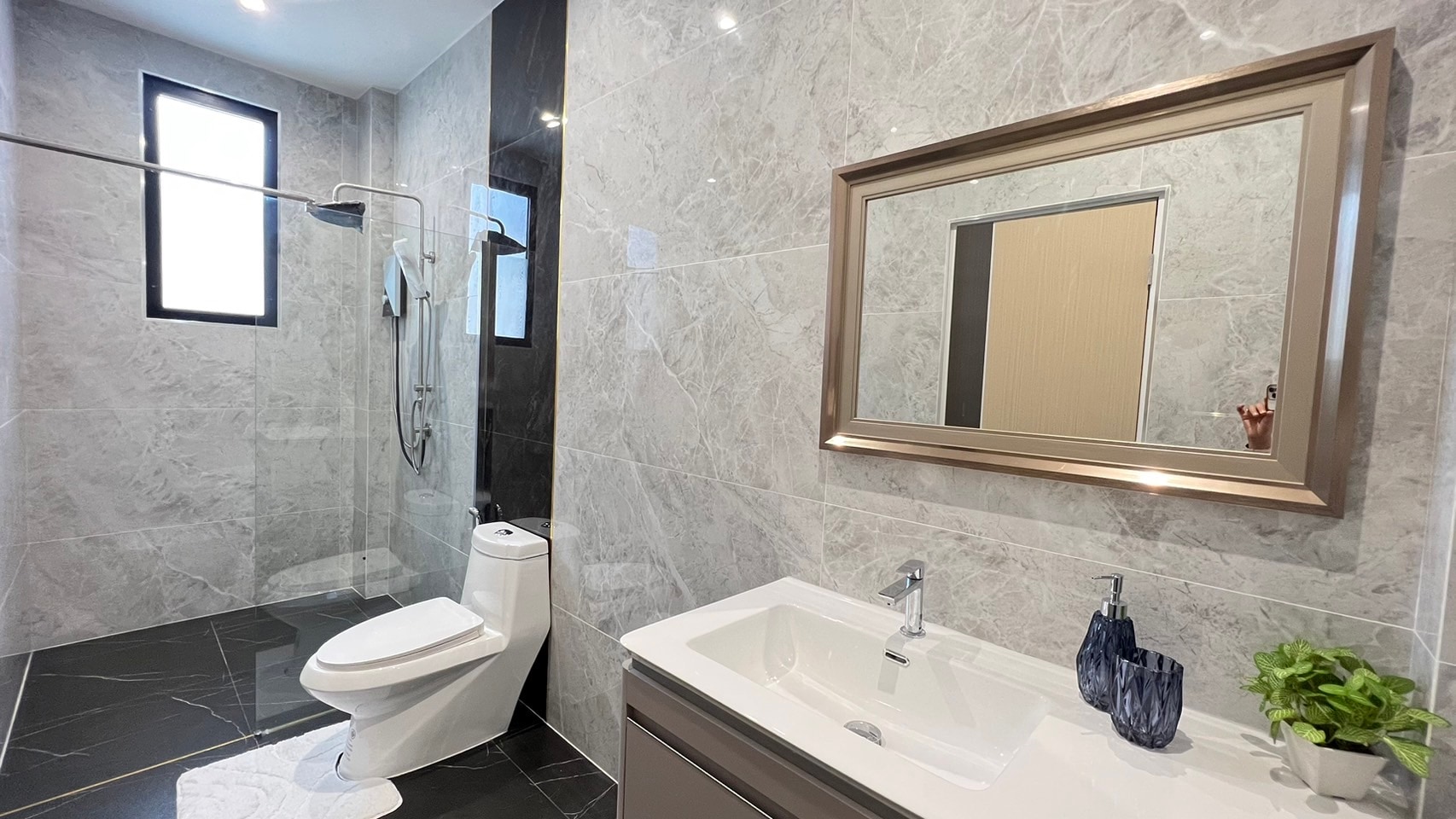 MODERN LUXURY 3 Bedrooms 4 Bathrooms in East Pattaya photo 20