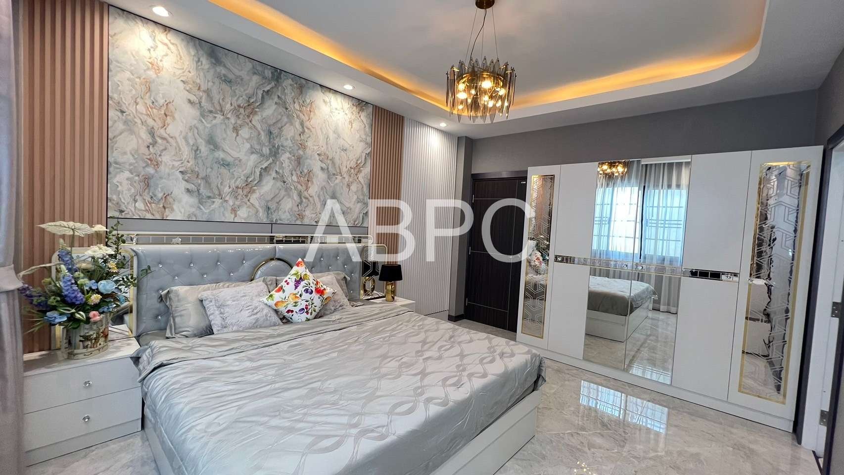 MODERN LUXURY 3 Bedrooms 4 Bathrooms in East Pattaya photo 7