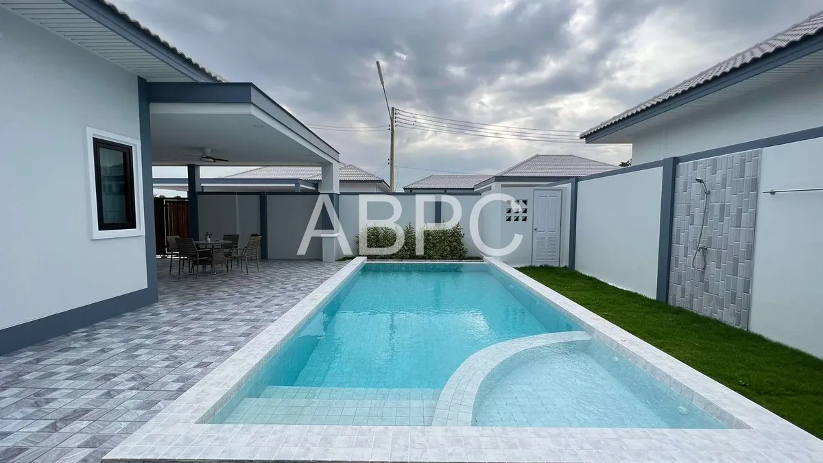 New Pool villas 4 Bedrooms 4 Bathrooms in East pattaya photo 6