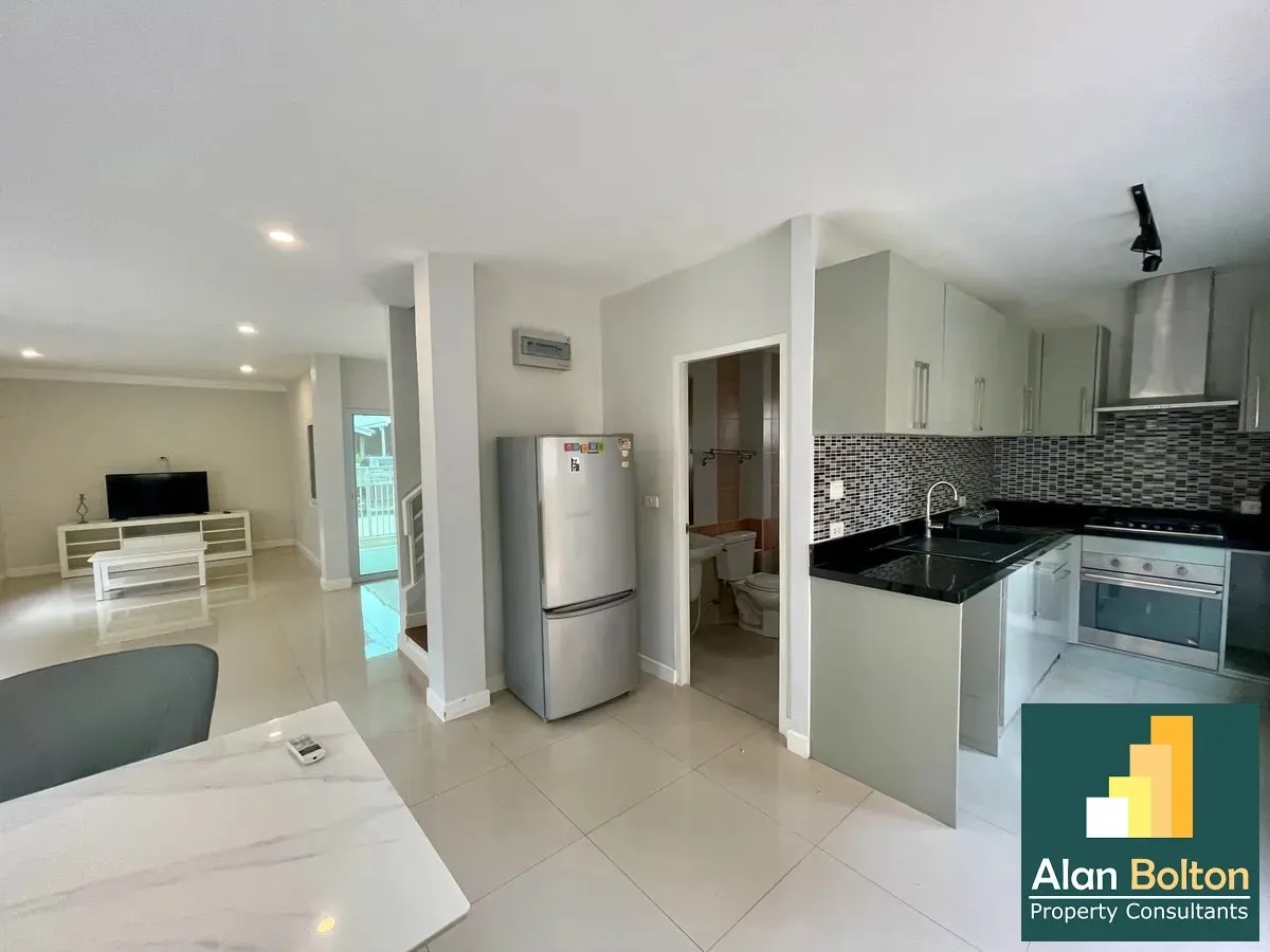 3 Bedrooms 2 Bathrooms in Jomtien photo 5