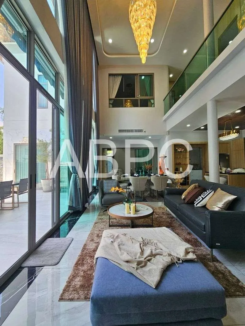 Lake Ville Mabprachan 5 Bed 6 Bath 2 Dining rooms