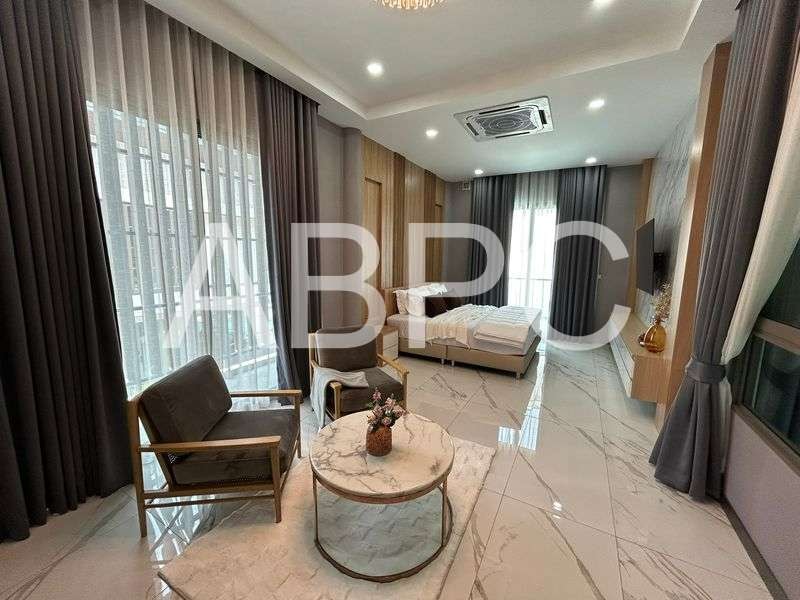 Lake Ville Mabprachan 5 Bed 6 Bath 2 Dining rooms photo 3