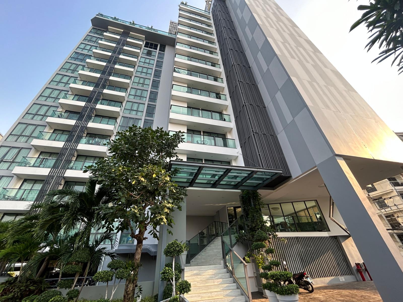 1 Bed Condo For sale in Prahtamnak photo 8