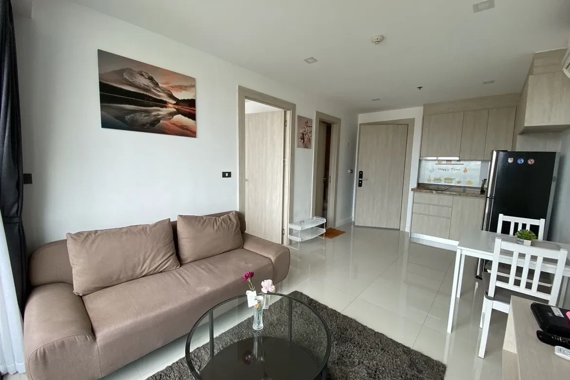 1 Bedroom Condo For Sale in Prahtamnak photo 19