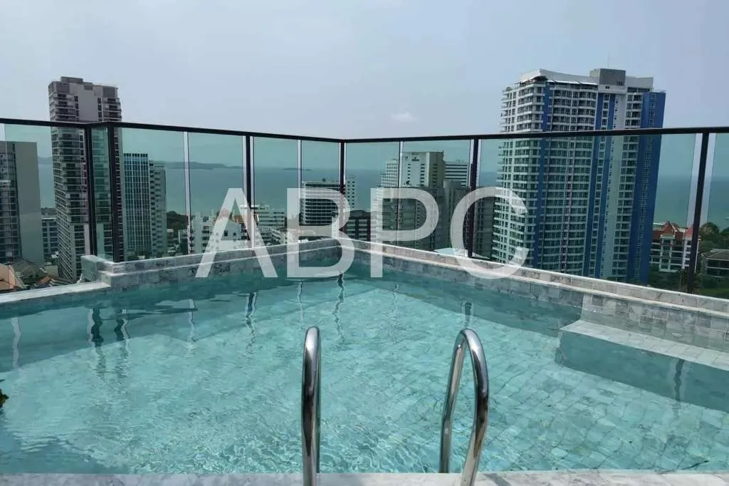 1 Bedroom Condo For Sale in Prahtamnak