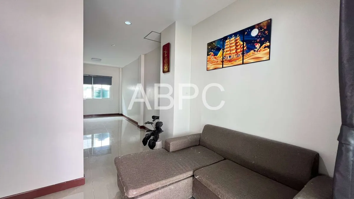 Townhome for rent 3 Bedrooms 3 Bathrooms in East Pattaya photo 12