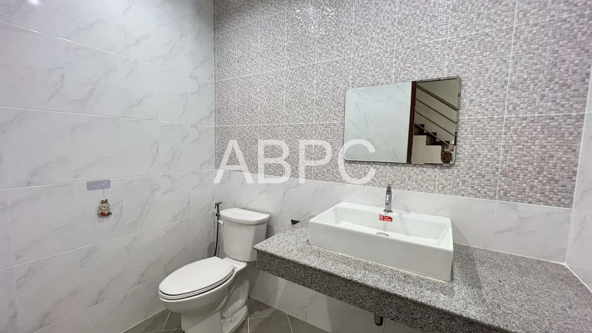Townhome for rent 3 Bedrooms 3 Bathrooms in East Pattaya photo 7