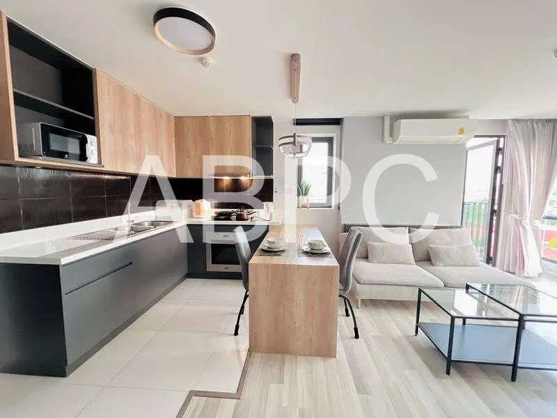Corner 1 Bedroom 1 Bathroom in East Pattaya
