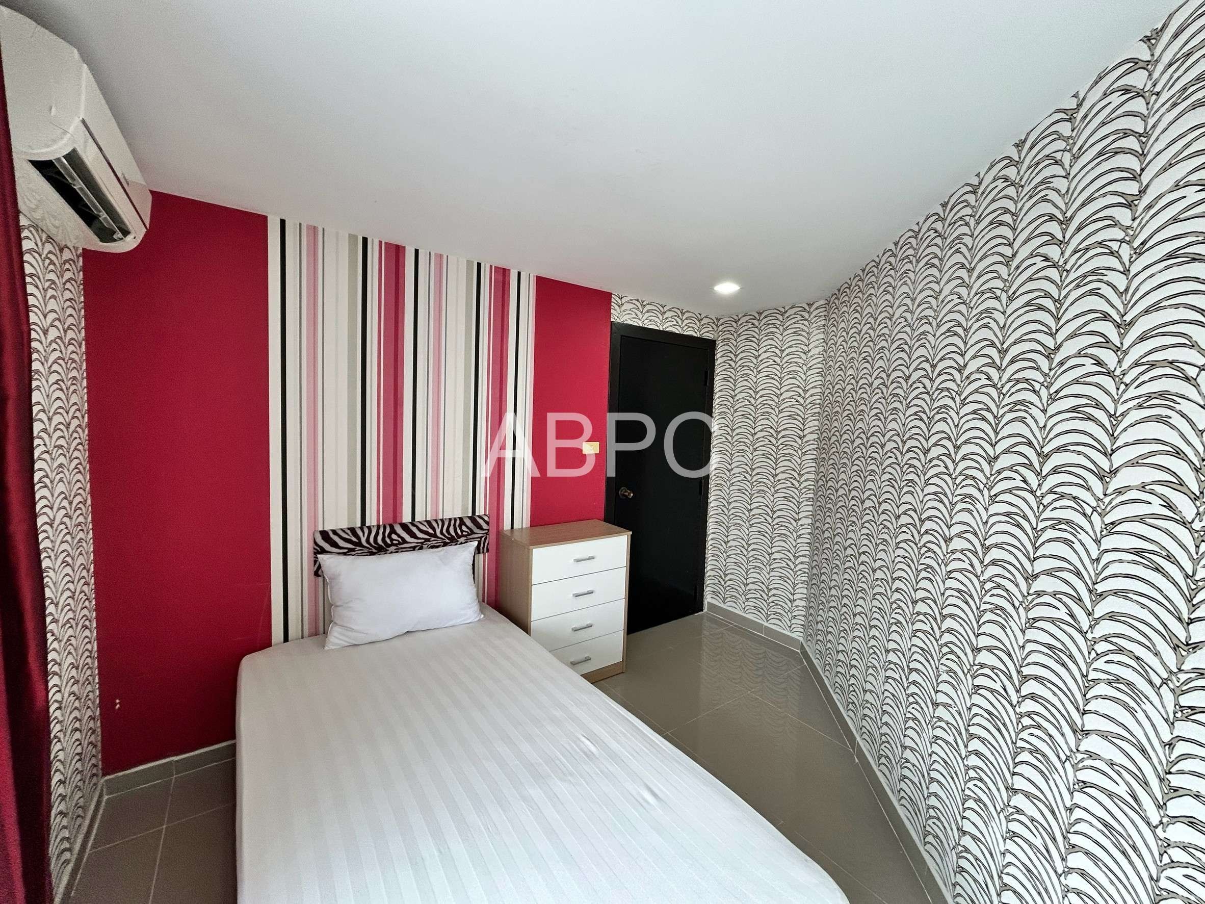 2 Bedroom 1 Bathroom Condo in Jomtien - Angket photo 5
