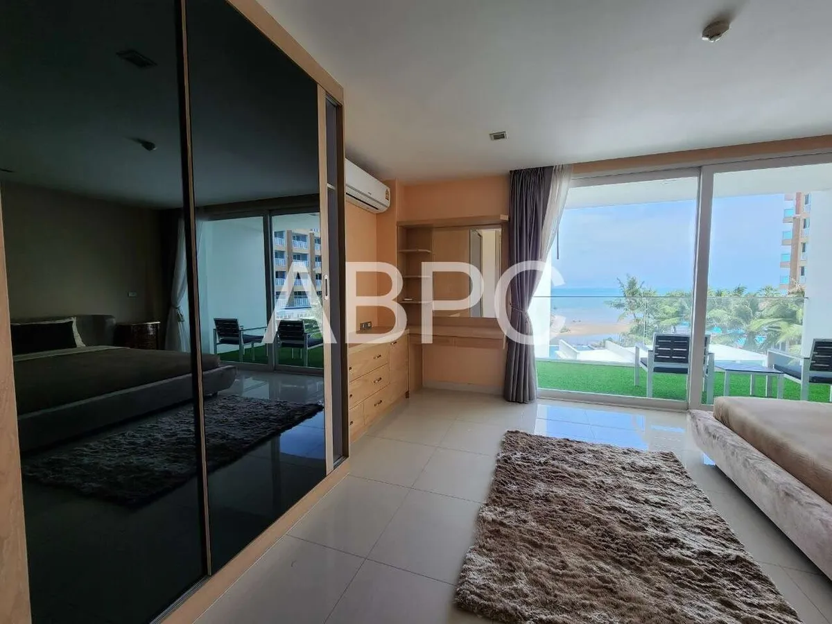 Beach Front Condo For Rent photo 13