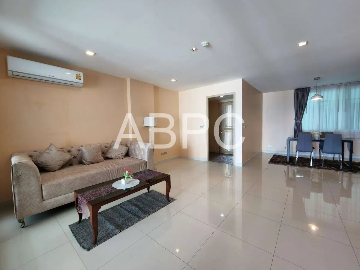 Beach Front Condo For Rent photo 16