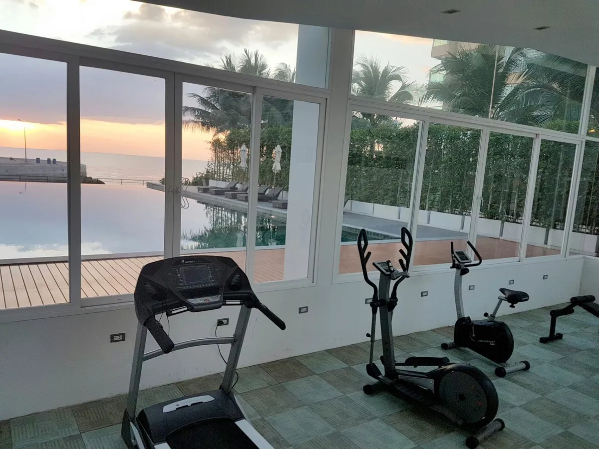 Beach Front Condo For Rent photo 20