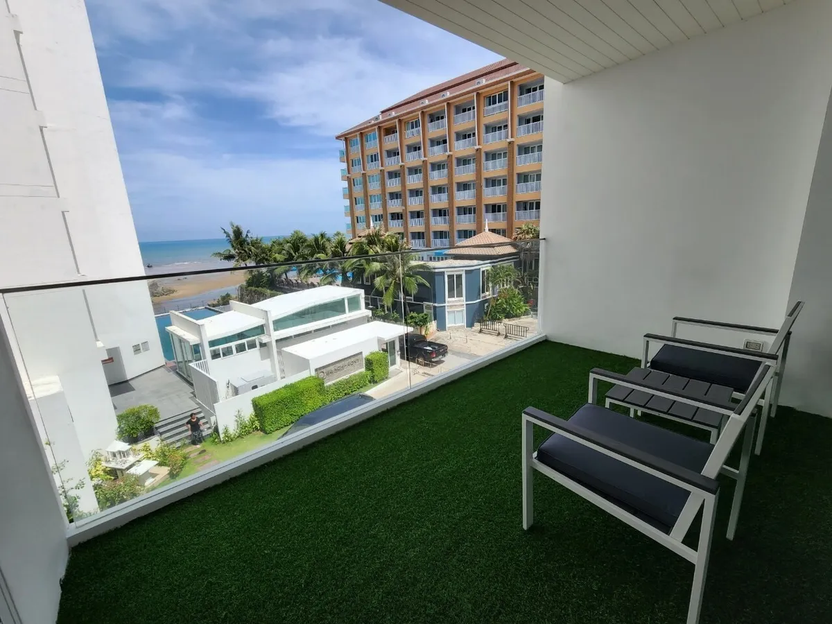 Beach Front Condo For Rent photo 23