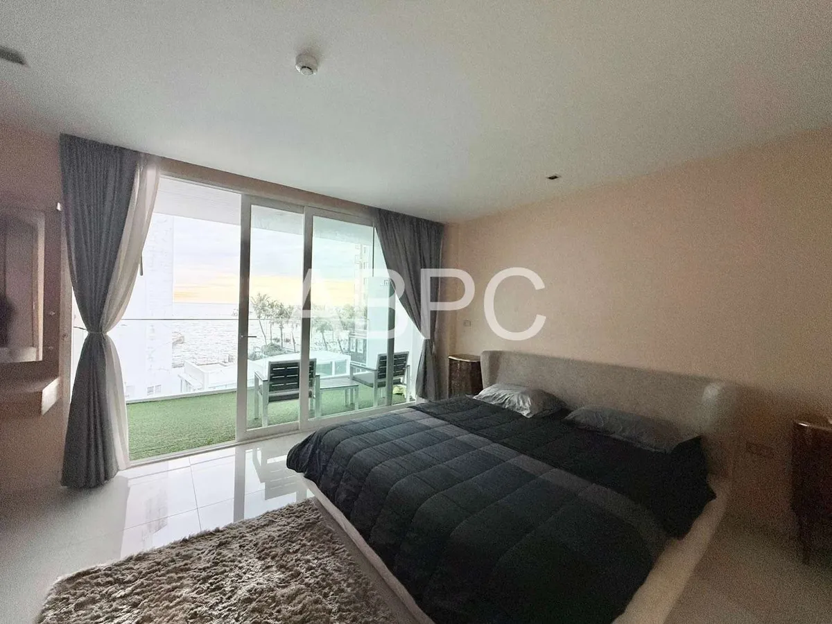 Beach Front Condo For Rent photo 9