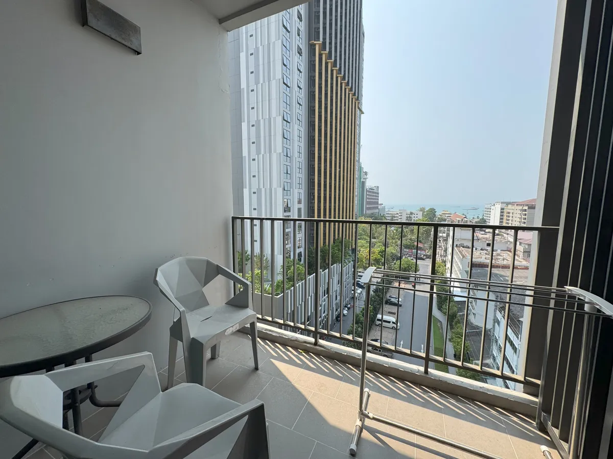Corner unit 2 Bedrooms 1 Bathroom in Central Pattaya photo 12