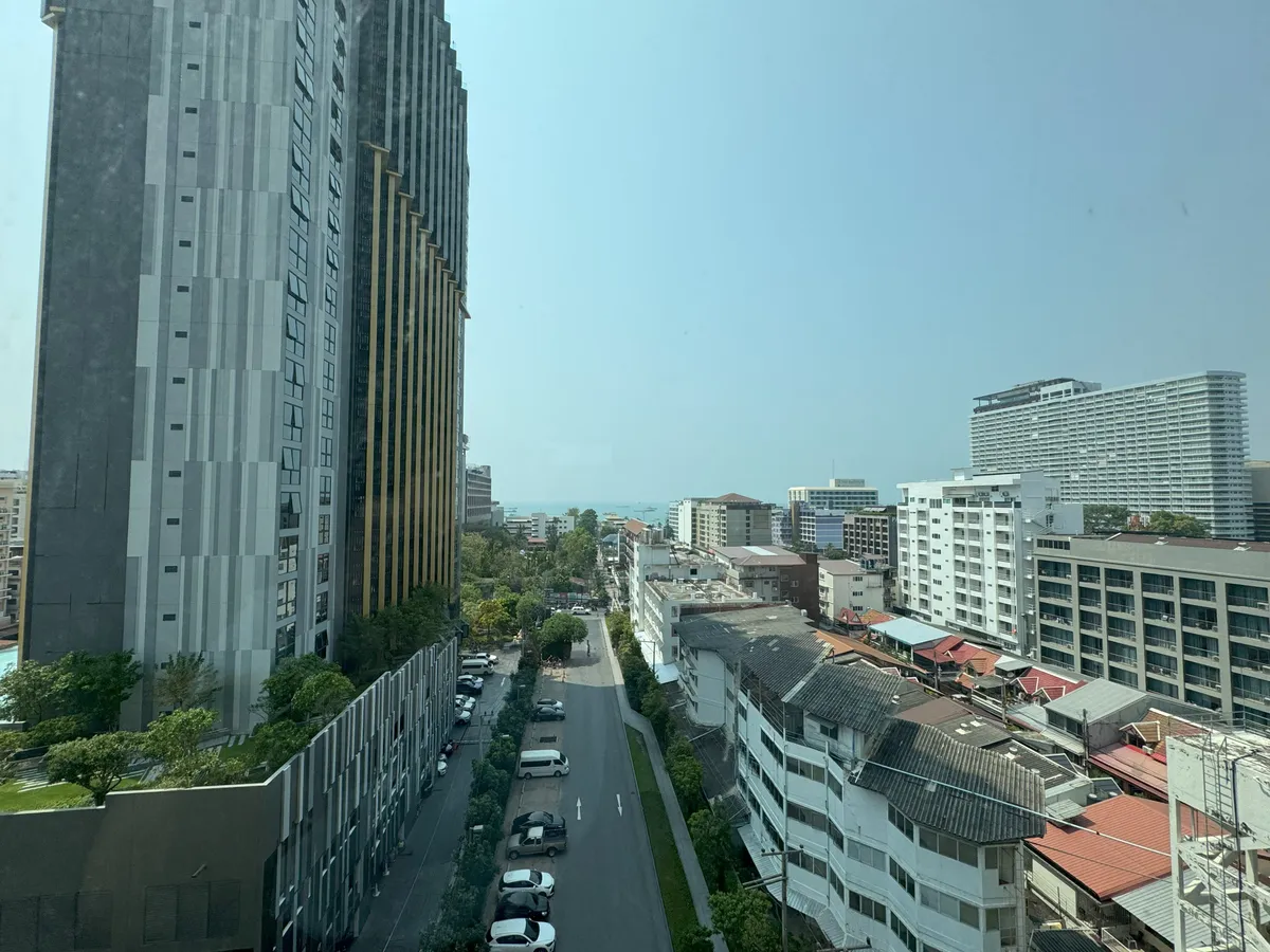 Corner unit 2 Bedrooms 1 Bathroom in Central Pattaya photo 14