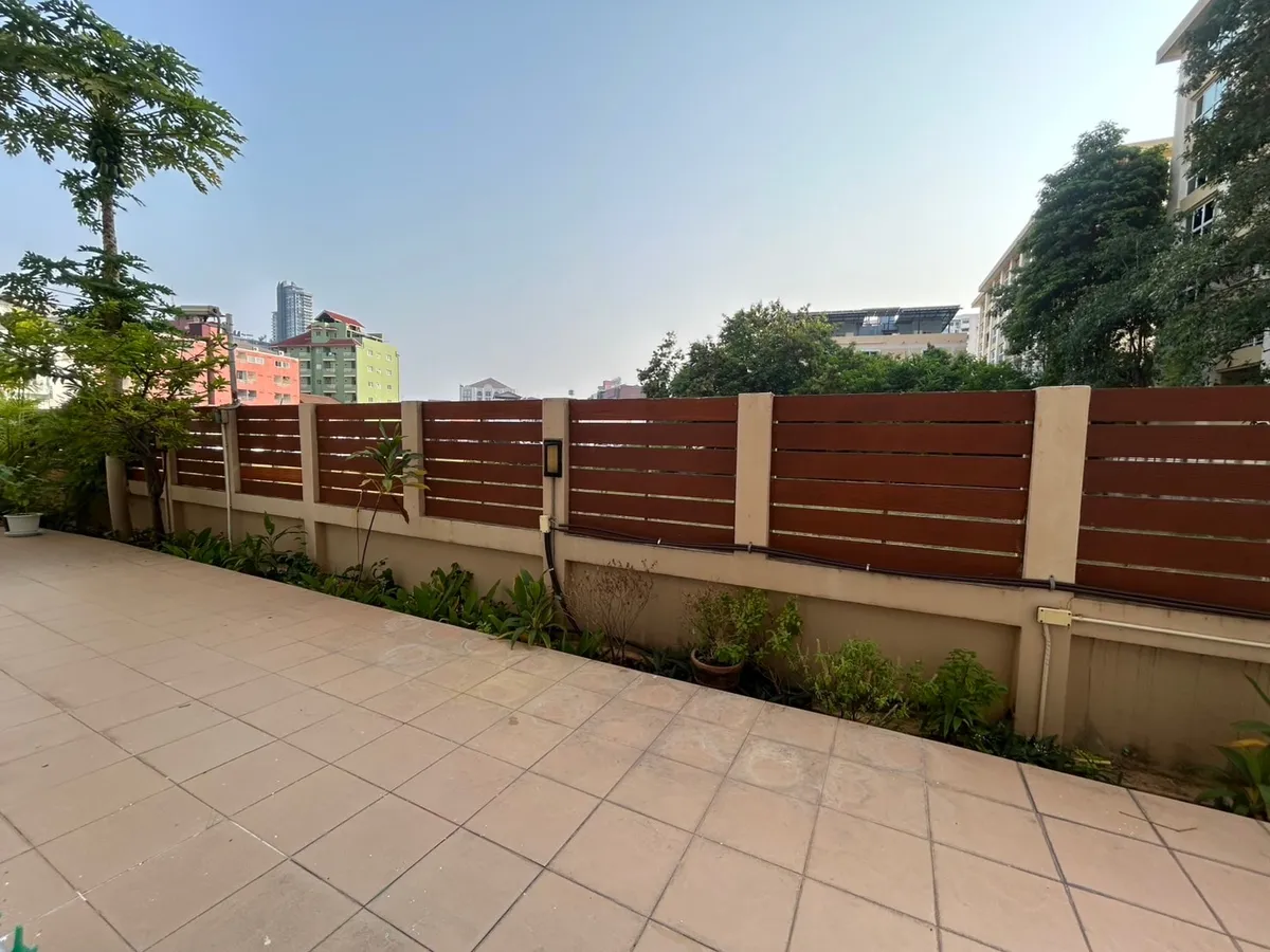 Beautifully Spacious 1 Bedroom 1 Bathroom Condo photo 16