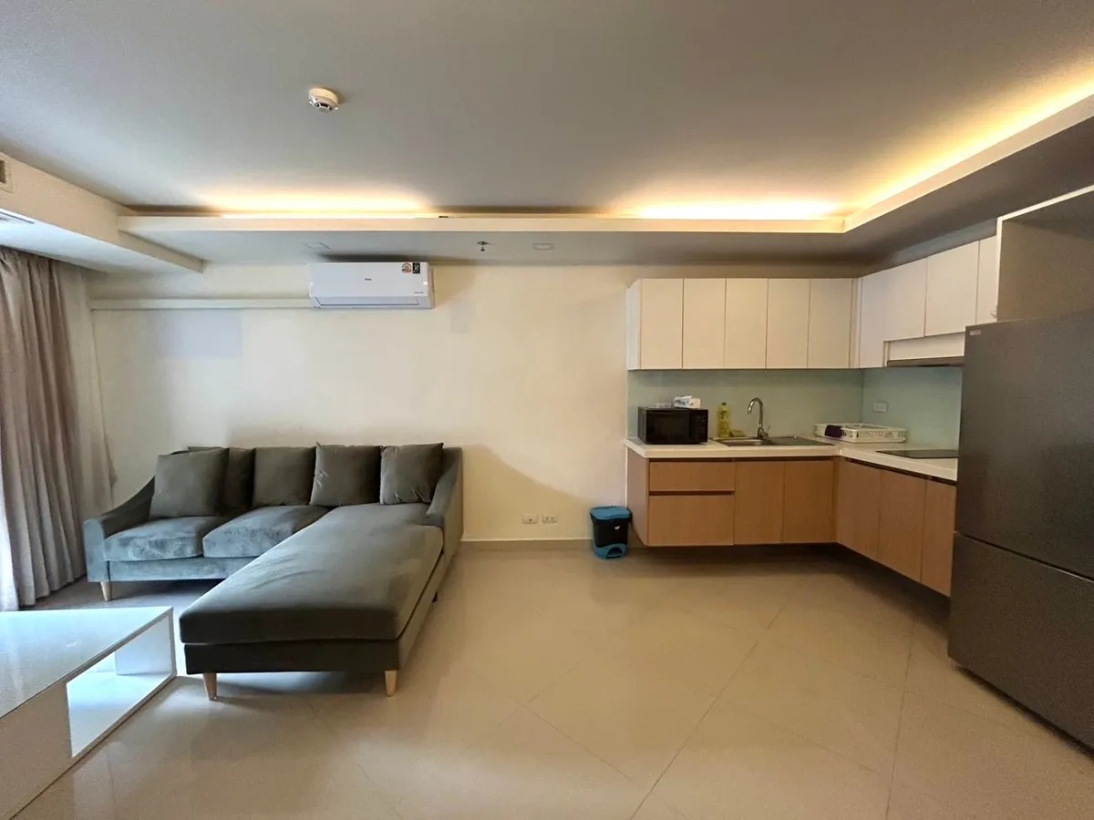 Beautifully Spacious 1 Bedroom 1 Bathroom Condo photo 17